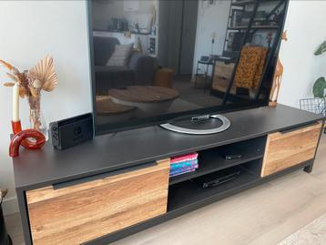 Tv meubel industrieel