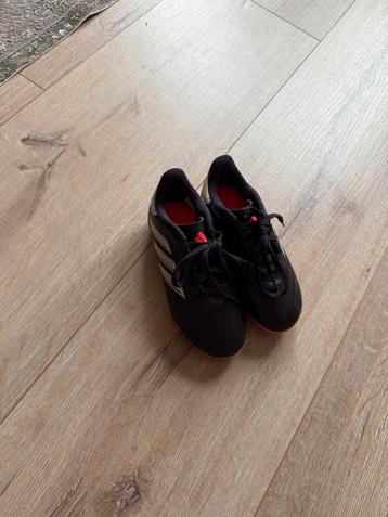 Voetbal schoenen Coba Adidas beschikbaar voor biedingen