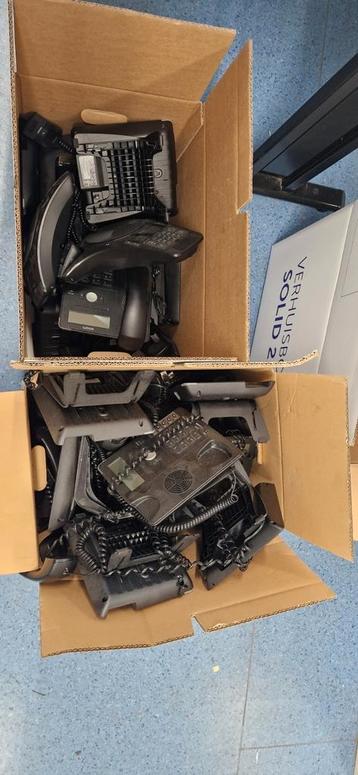 Snom D710 ip voip telefooons poe beschikbaar voor biedingen