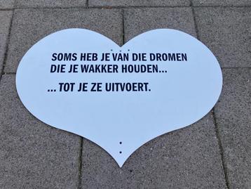 Bord 100 bij 75 cm dromen spreuk GRATIS beschikbaar voor biedingen