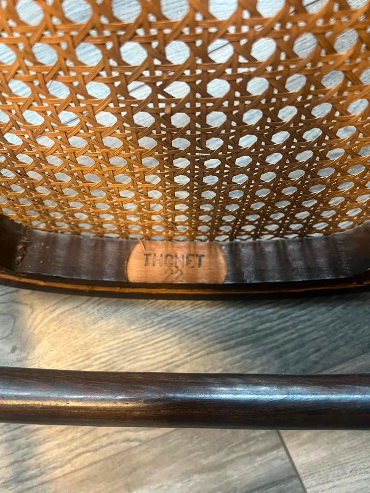 Thonet Stoel met Rotan Zitting, Antiek en Kunst, Antiek | Meubels | Stoelen en Banken, Ophalen of Verzenden