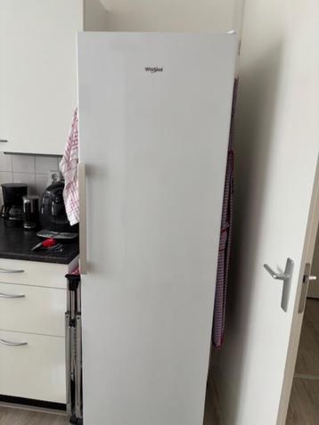 Vrijstaande koelkast Whirlpool beschikbaar voor biedingen