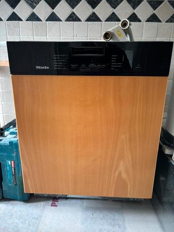 Inbouw vaatwasser Miele beschikbaar voor biedingen