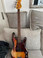 Te koop Vintage Basgitaar plus Ampeg basversterker, Muziek en Instrumenten, Snaarinstrumenten | Gitaren | Bas, Ophalen of Verzenden
