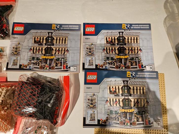Lego 10211 Grand Emporium, Kinderen en Baby's, Speelgoed | Duplo en Lego, Gebruikt, Lego, Complete set, Ophalen of Verzenden