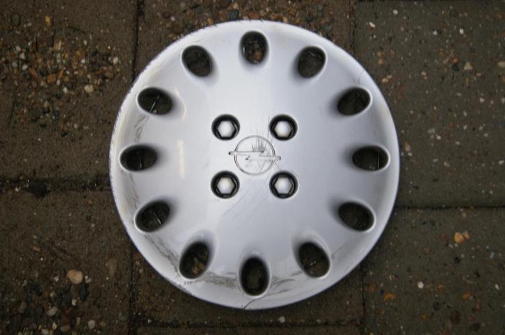 1 losse originele wieldop Opel Corsa 13 inch (Model 1), Auto diversen, Wieldoppen, Gebruikt, Ophalen of Verzenden