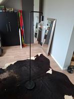 Leuke zwarte vloerlamp, Ophalen, Zo goed als nieuw, 150 tot 200 cm