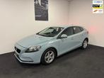 Volvo V40 1.5 T2 Nordic // Automaat // Lage km, Auto's, Volvo, Stof, 4 cilinders, 700 kg, Blauw