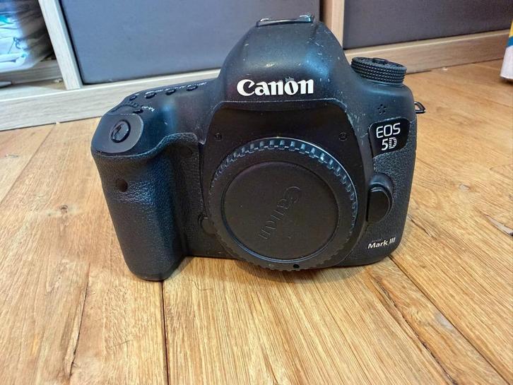 Canon EOS 5d Mark III + BG-E11 + Memory card (32516 clicks), Audio, Tv en Foto, Fotocamera's Digitaal, Gebruikt, Spiegelreflex