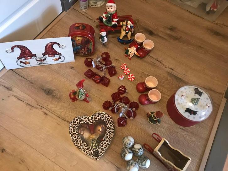 Veel verschillende Kerstdecoratie, Diversen, Kerst, Zo goed als nieuw, Ophalen of Verzenden