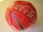 COCA COLA voetbal-tasje-place mat-dienblad-pennenbakje, Ophalen of Verzenden, Reclamebord