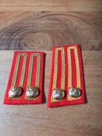 Oude rangen grenadiers, Verzamelen, Ophalen of Verzenden, Landmacht, Nederland, Embleem of Badge