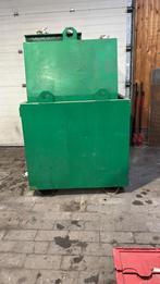 Metalen dieseltank met opvangbak, Ophalen, Zo goed als nieuw