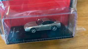 Ferrari 575M Maranello (2002) Ferrari GT collectie 1/64 nieu beschikbaar voor biedingen