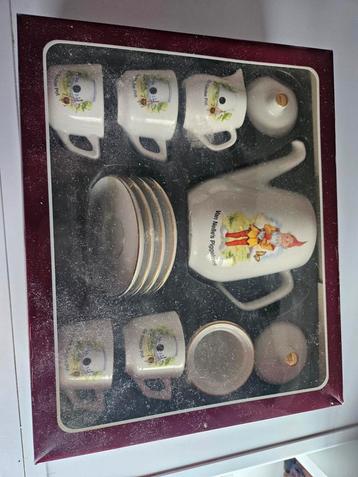 Vintage piggelmee servies.  beschikbaar voor biedingen