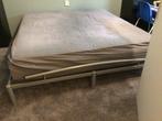 Twee persoonsbed, Huis en Inrichting, Slaapkamer | Bedden, Ophalen, Tweepersoons, Zo goed als nieuw, 180 cm