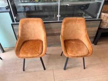 Stoelen, draaibaar. 4 stuks beschikbaar beschikbaar voor biedingen