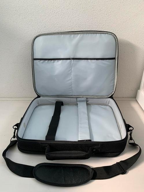 König 17 KN-NBB310 inch Laptoptas Zwart Nieuwstaat, Computers en Software, Laptoptassen, Zo goed als nieuw, Schoudertas, 17 inch of meer