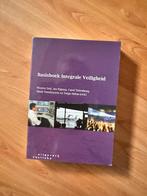 Basisboek Integrale Veiligheid, Boeken, Studieboeken en Cursussen, Diverse auteurs, Zo goed als nieuw, Beta, HBO