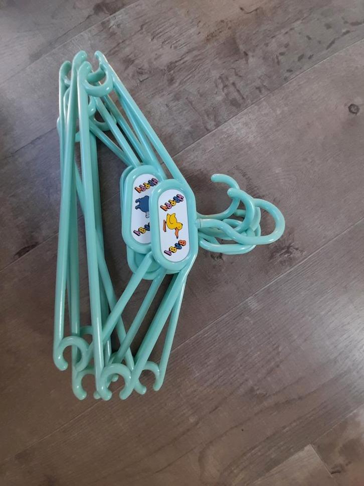6 stuks kledinghangers baby kind kinderkledinghangers, Kleding | Dames, Kledinghangers, Zo goed als nieuw, Kunststof, Kinderen