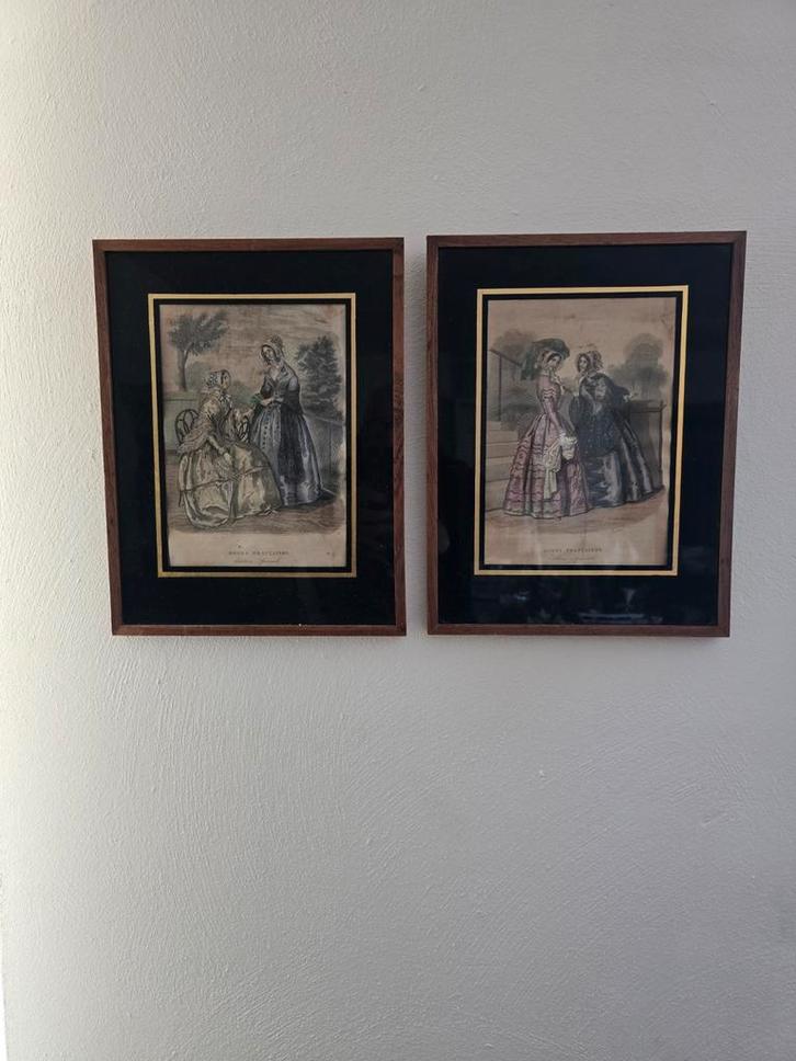 Twee Modes Francaises "Edition Speciale", Antiek en Kunst, Kunst | Etsen en Gravures, Ophalen of Verzenden