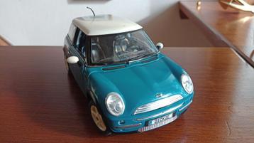 Mini Cooper Majorette 1/18 Plastic beschikbaar voor biedingen