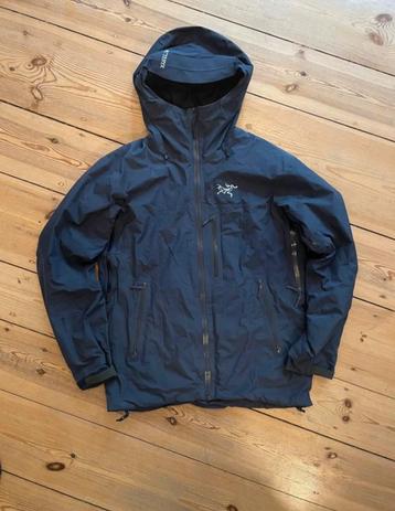 Arcteryx beta insulated beschikbaar voor biedingen