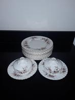 Royal albert Lavender rose 12ontbijtborden &2 botervloten, Antiek en Kunst, Antiek | Servies los, Verzenden