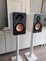 Teufel Hifi speakerset wit in nieuwstaat met standaards, Audio, Tv en Foto, Luidsprekers, Zo goed als nieuw, 60 tot 120 watt, Front, Rear of Stereo speakers