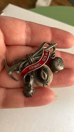 Vintage broche - Krimml Oostenrijk, Ophalen of Verzenden, Zo goed als nieuw, Overige materialen