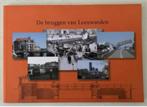 De bruggen van Leeuwarden, Boeken, Ophalen of Verzenden, 20e eeuw of later, Zo goed als nieuw
