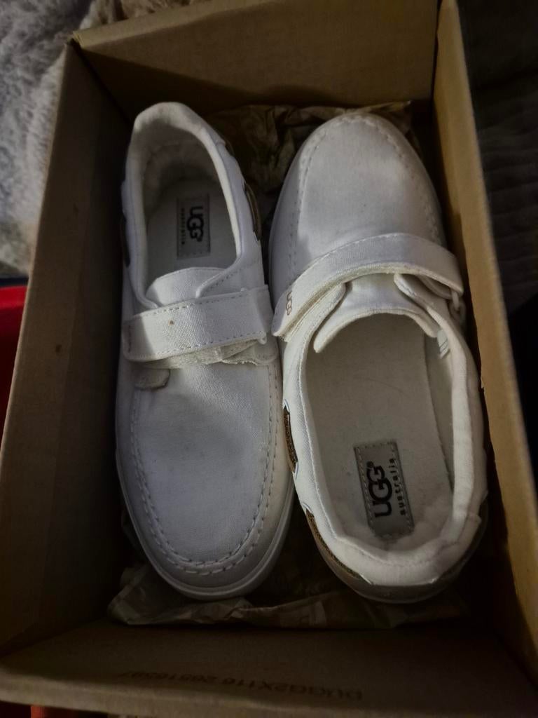 Ugg Kinderschoenen nieuw Maat 33, Ugg, Jongen of Meisje, Schoenen, Nieuw