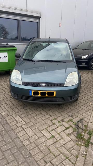 Licht groene motorkap Fiesta 2004 beschikbaar voor biedingen