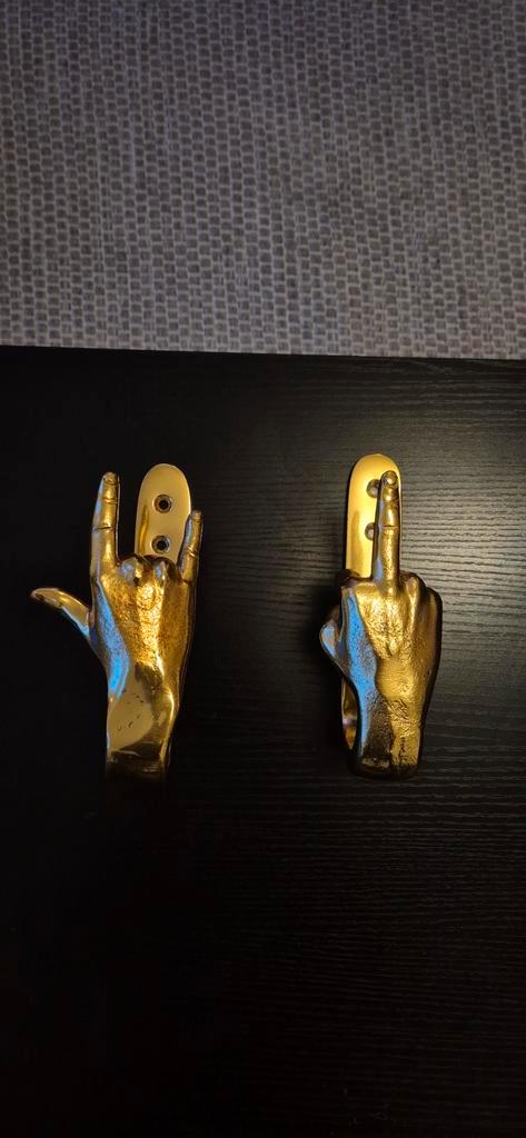 Pols Potten Gouden Kapstokken - Middenvinger & Rock Hand, Huis en Inrichting, Woonaccessoires | Kapstokken, Zo goed als nieuw