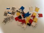 Lego: Partijtje vlaggetjes, bedrukt en onbedrukt, Ophalen of Verzenden, Gebruikt, Lego