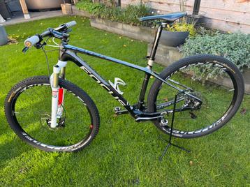 Focus Raven 29 Carbon hardtail mountainbike RockShox schijf beschikbaar voor biedingen