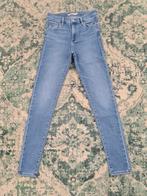 Levi's 720 high rise super skinnny W26 L32 WMN Tulsi2632, Blauw, Ophalen of Verzenden, Zo goed als nieuw, W27 (confectie 34) of kleiner