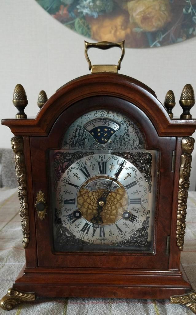 Wuba Tafelklok - Prachtig Uurwerk, Antiek en Kunst, Antiek | Klokken, Ophalen