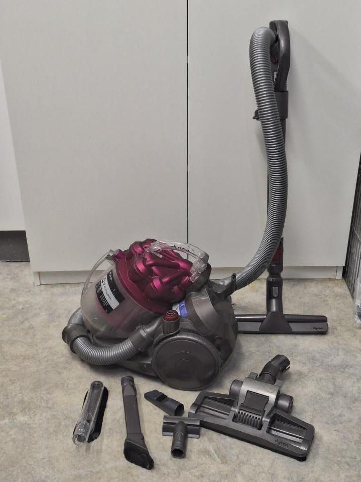 Dyson DC 19 T2 complete stofzuiger met accessoires, Witgoed en Apparatuur, Stofzuigers, Zo goed als nieuw, Stofzuiger, 1200 tot 1600 watt
