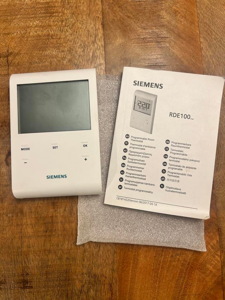 Siemens RDE100.1 Programmeerbare Thermostaat - Nieuw, Doe-het-zelf en Verbouw, Ophalen of Verzenden, Slimme thermostaat, Nieuw
