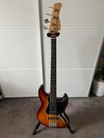 Marcus miller bass, Muziek en Instrumenten, Snaarinstrumenten | Gitaren | Bas, Ophalen of Verzenden, Zo goed als nieuw