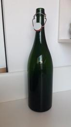 Beugelfles inhoud 3 liter. Grote groene glazen beugelfles ho, Ophalen of Verzenden, Zo goed als nieuw, Glas of Glazen, Overige merken