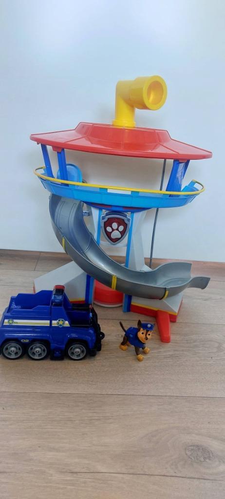Paw Patrol uitkijktoren met Chase en politie auto, Kinderen en Baby's, Speelgoed | Speelgoedvoertuigen, Gebruikt, Ophalen