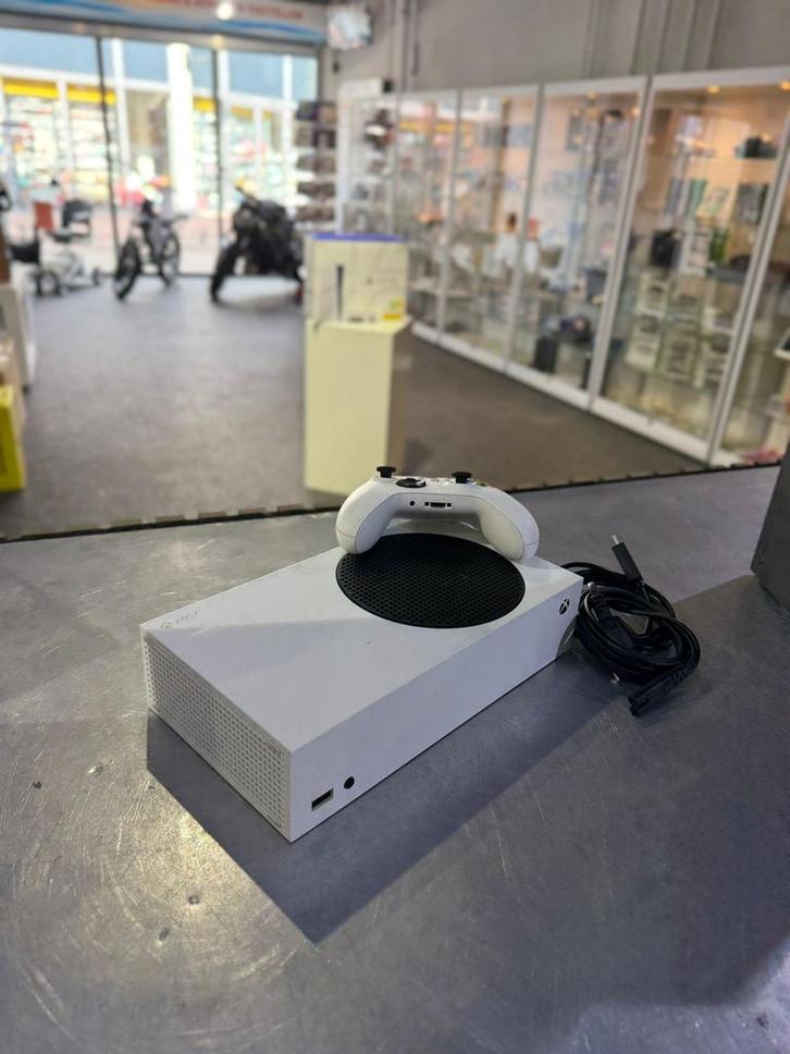 Xbox Series S 512GB + Controller - ZGAN €199,99, Spelcomputers en Games, Spelcomputers | Xbox One, Zo goed als nieuw, Xbox One