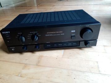 Sony  50W twin drive F411R versterker, zonder AB! beschikbaar voor biedingen