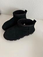 Nieuwe UGG Maat 37, Ophalen, Nieuw, Zwart, Lage of Enkellaarzen