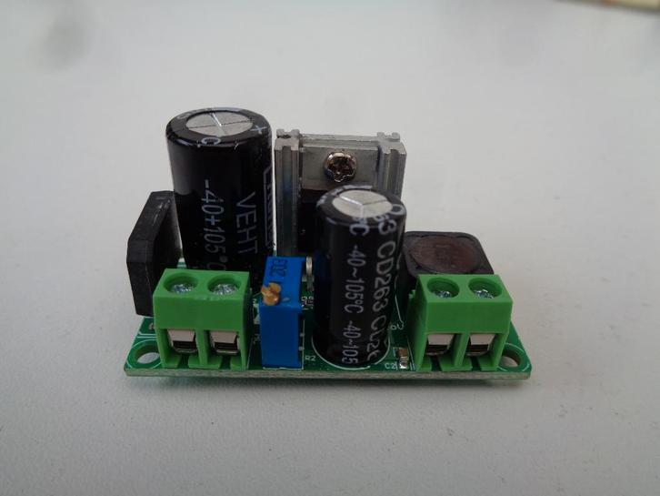 Omvormer/spanningsregelaar voor de treinbaan. AC/DC, Hobby en Vrije tijd, Modeltreinen | N-Spoor, Nieuw, Transformator of Voeding