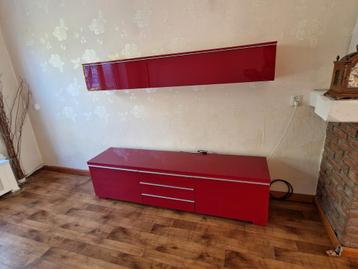 TV Meubel Set Ikea Glanzend Rood beschikbaar voor biedingen