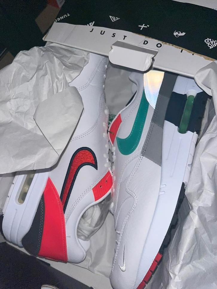 Nike Air Max 1 Evolution of Icons 44, Kleding | Heren, Schoenen, Nieuw, Overige kleuren, Ophalen of Verzenden