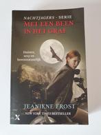 Boek - 2e deel Nachtjagers Serie - Met een Been in het Graf, Boeken, Ophalen of Verzenden, Gelezen